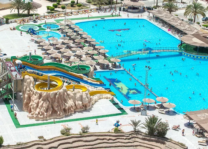 Blend Club Aqua Szálloda 2*